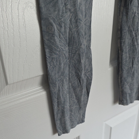 Lululemon Athletica Gray Leggings - Picture 7 of 8